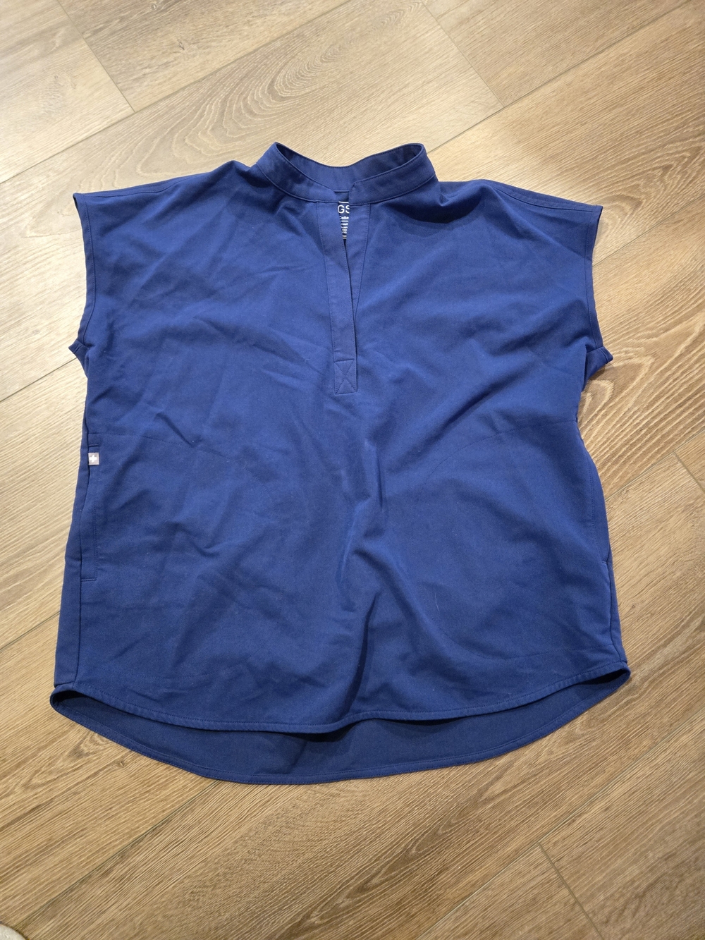 Figs Women's Navy Blue Split-Neck Tunic Top